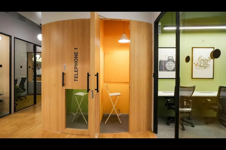 innov8 okhla coworking space 2524_710278.webp
