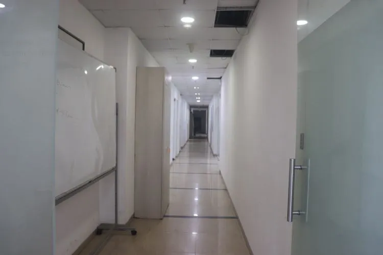 crescent business park andheri east private office 2538_103015.webp