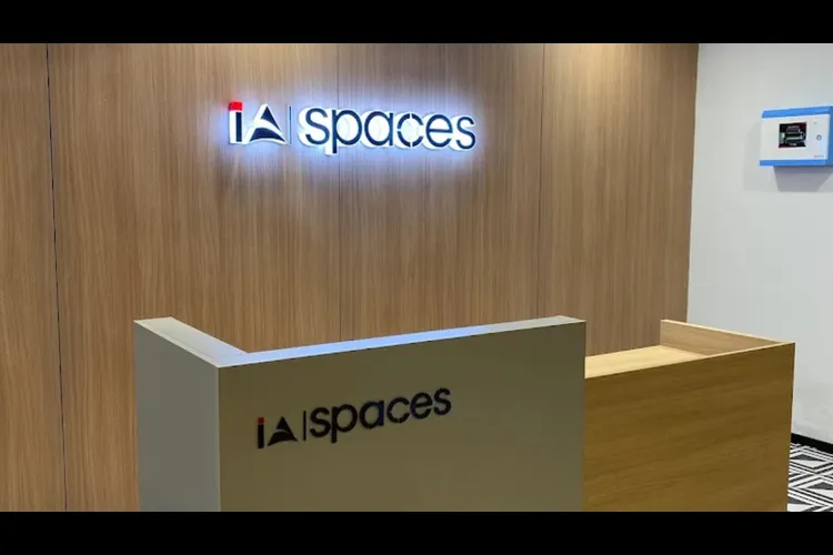 india accelerator vesu coworking space 2542_406139.webp