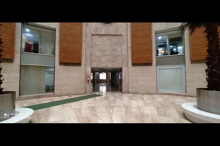 ackruti trade centre akruti trade centre, road no. 7,midc, andheri (east), mumbai- 400 093. phone private office 2545_634416.webp