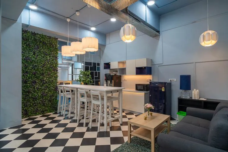 bhive salapuria premia hsr layout coworking space 2554_344040.webp