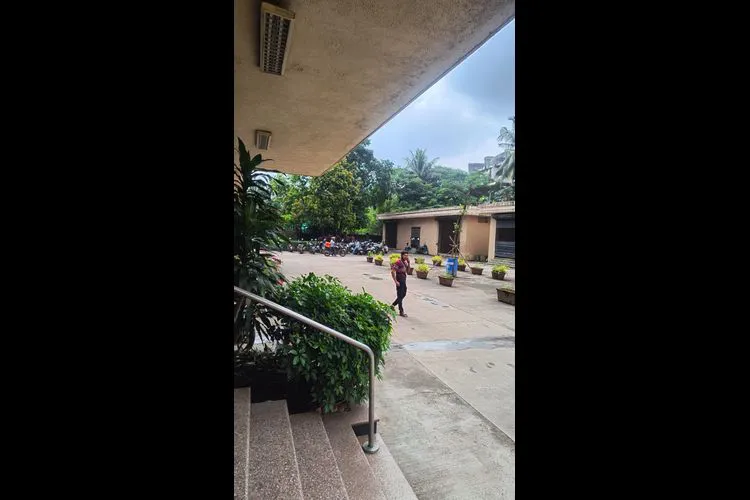 raheja plaza ghatkopar west private office 2603_210436.webp