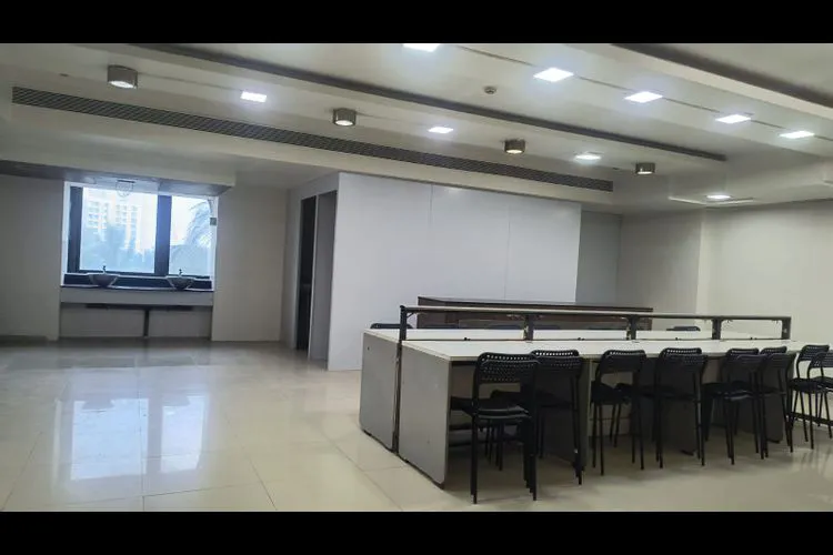 raheja plaza ghatkopar west private office 2603_545651.webp