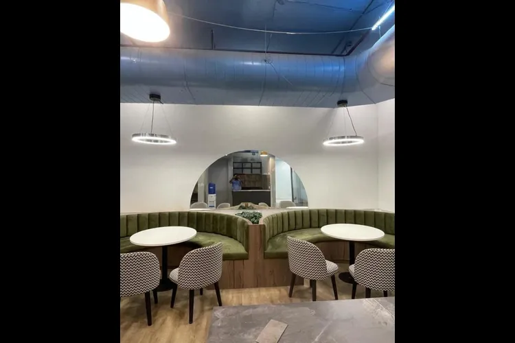 innov8 perungudi coworking space 2613_182764.webp