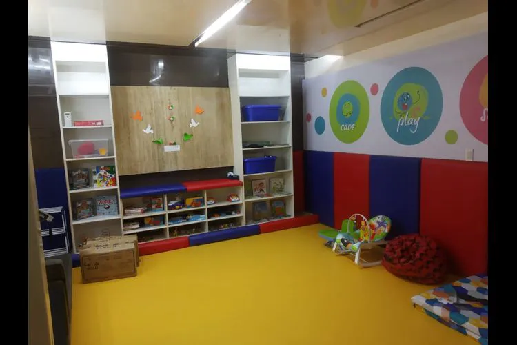 grand palladium santacruz east private office 2615_114416.webp