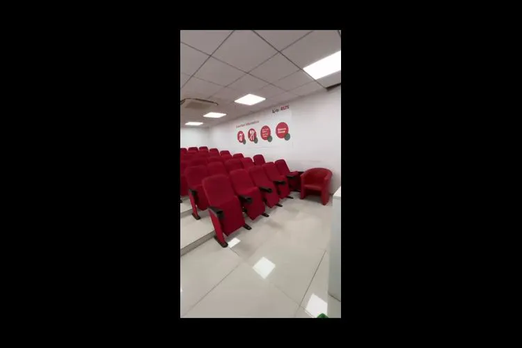 marathon futurex  lower pare; private office 2619_344079.webp