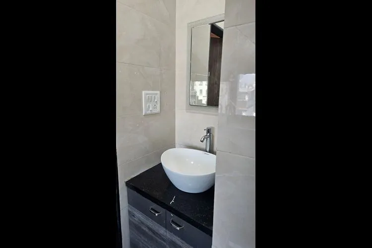 damji shamji corporate square ghatkopar private office 2624_374694.webp