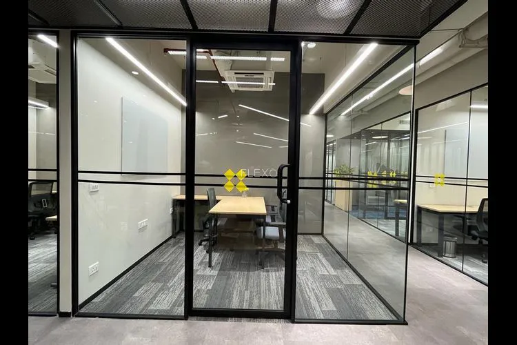 venture x silverton sector 50 coworking space 2633_651340.webp