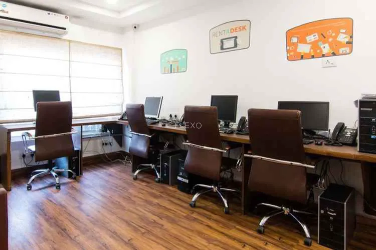rent a desk jubilee hills coworking space 353_275943.webp