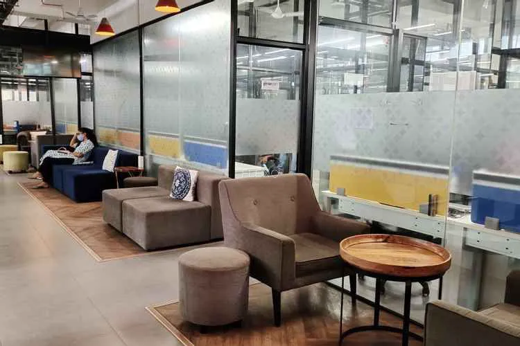 91springboard jhandewalan jhandewalan coworking space 420_673027.webp