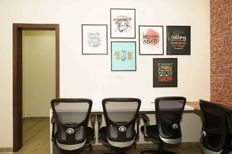 the cultiv8 coworking baner coworking space 645_157899.webp