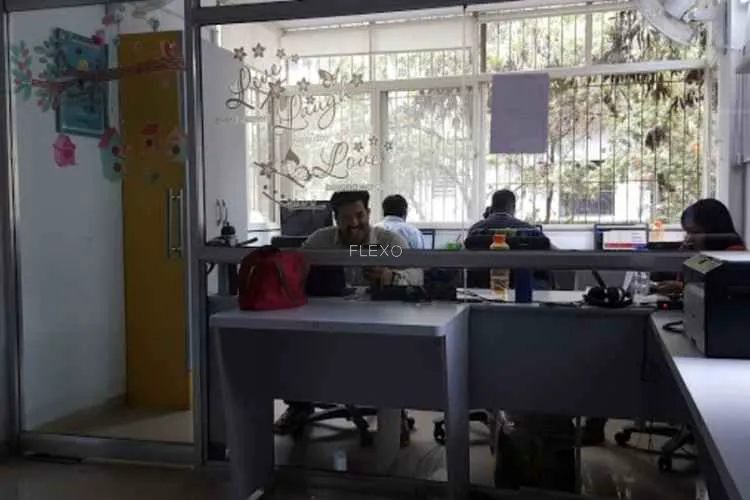 workstation koregaon park koregaon park coworking space 675_490999.webp