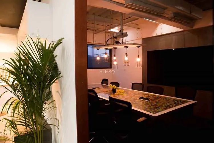 nomad daily huddle indiranagar coworking space 725_405002.webp