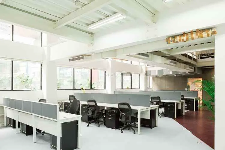 nomad daily huddle indiranagar coworking space 725_416897.webp