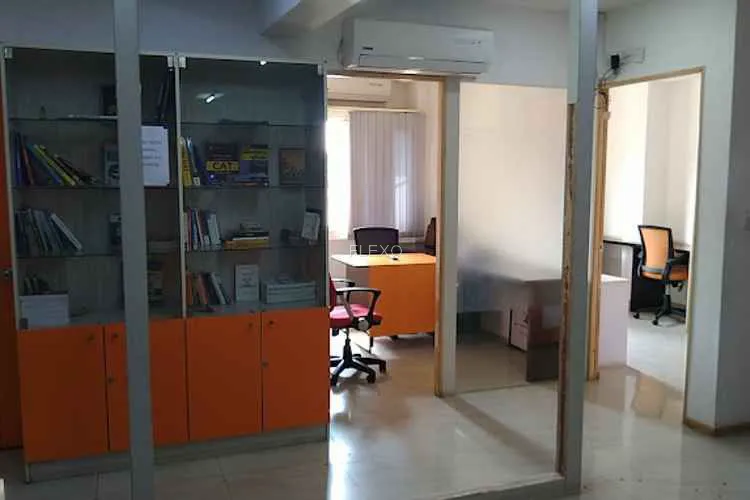 solo cubes mg road coworking space 747_280678.webp