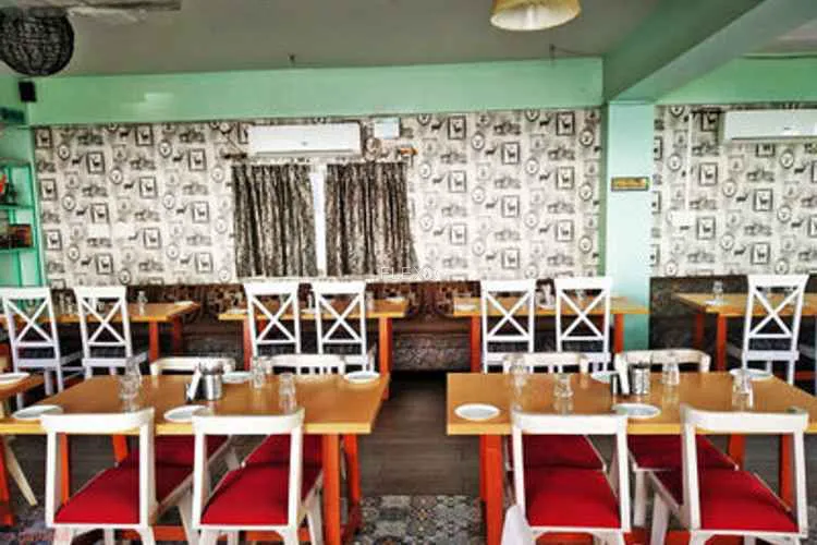 habitation cafe coworking  hsr layout coworking space 830_500134.webp