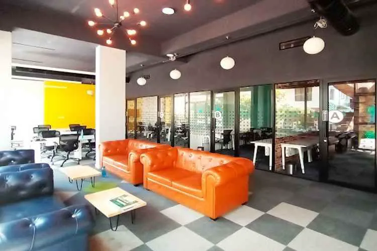 hustlehub koramangala koramangala coworking space 873_459797.webp