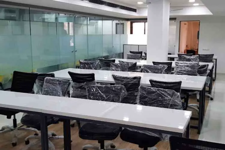 nuaxa workspaces satellite satellite coworking space 997_800473.webp