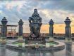 At Chennai Great holiday packages complete with sightseeing tours.