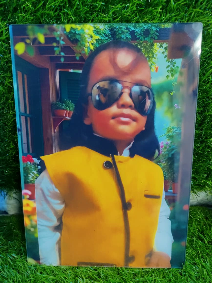 Crystal Clear Display for Memories-Acrylic 3