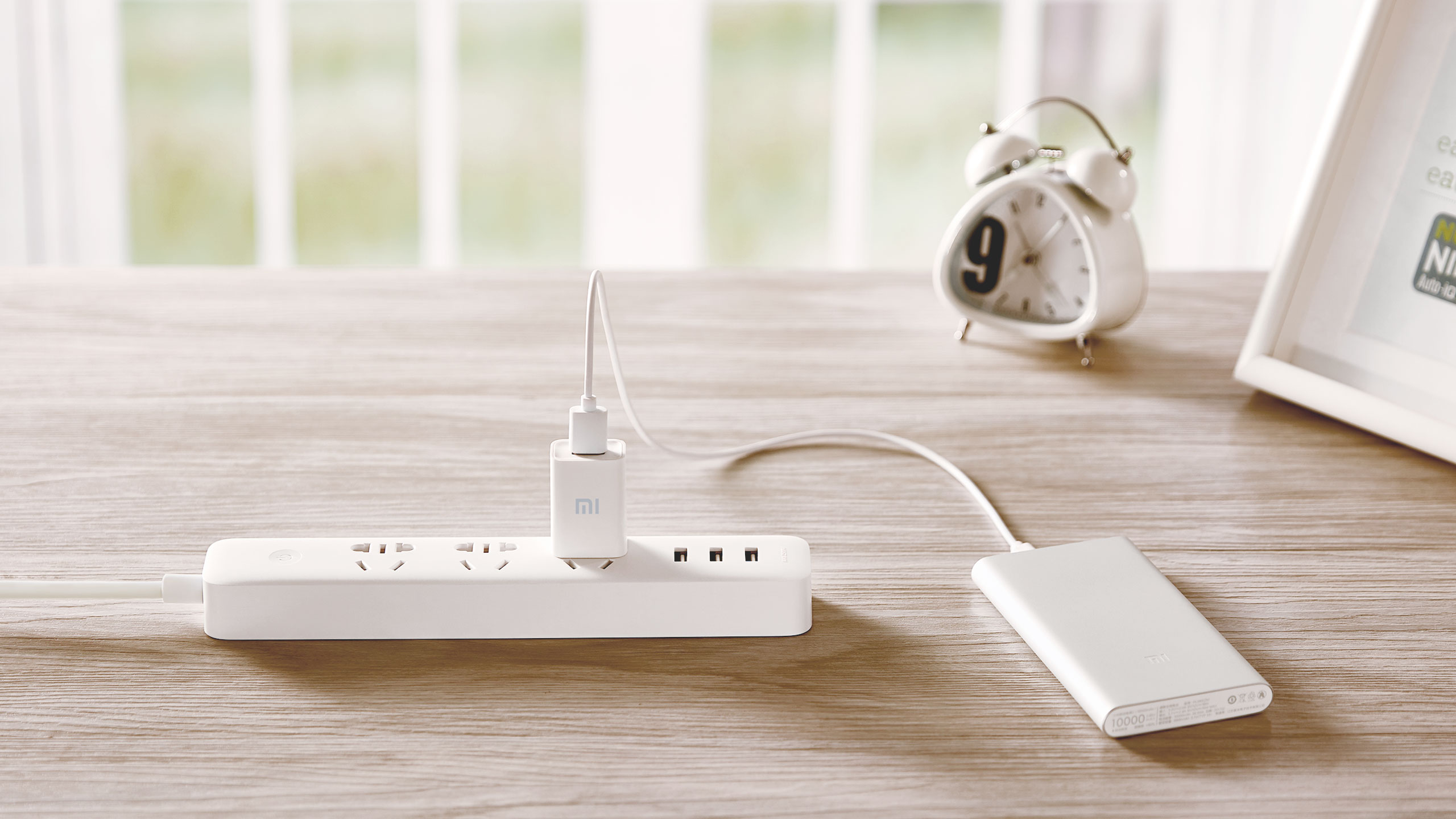 Mi Smart WiFi Power Strip 3 USB 3 Sockets