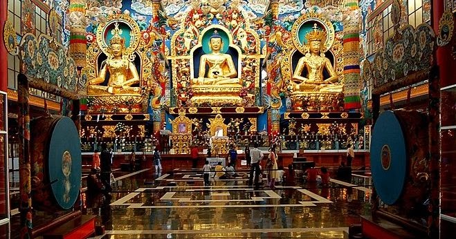 Bylakuppe Monastry.JPG