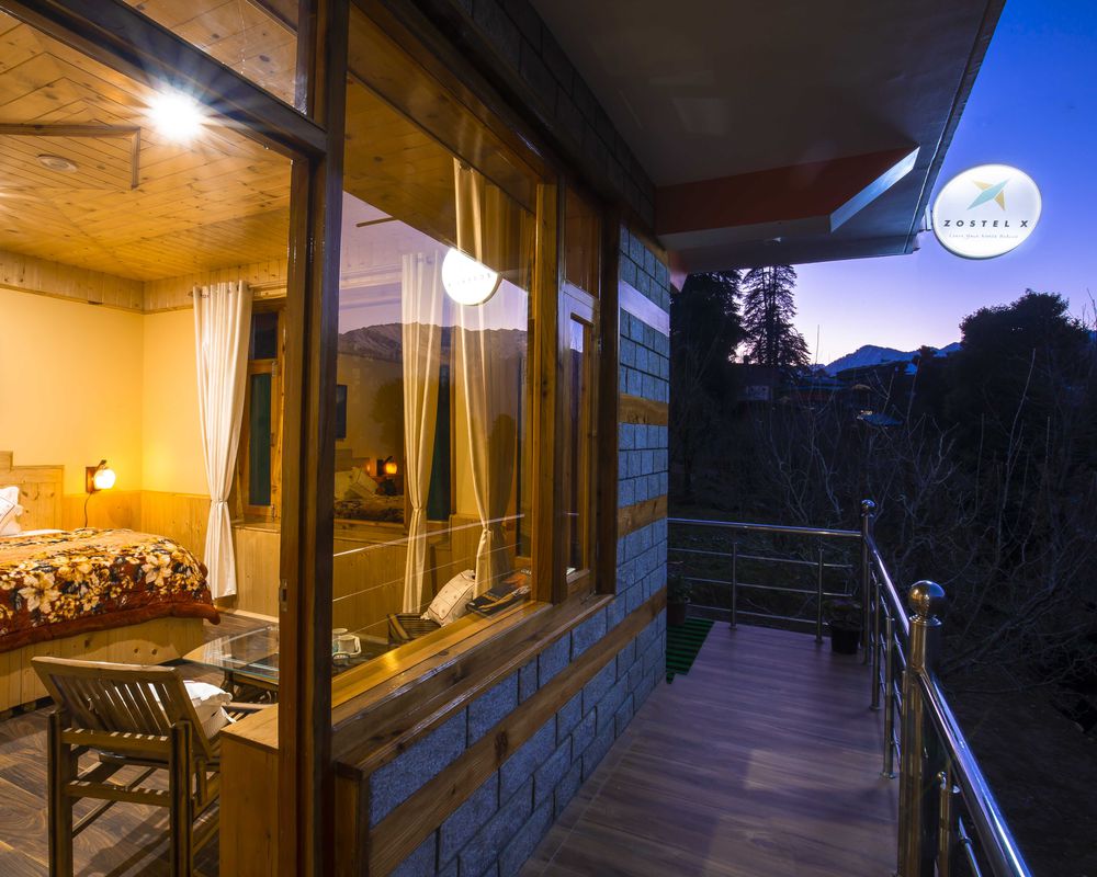 ZostelX Rumsu Private Room Balcony